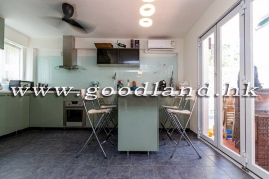 Sai Kung Village House for Sale | Tranquil Greenery View, Garden & Equipped Kitchen