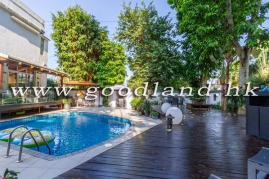 Sai Kung Rare Standalone House for Sale | Huge Garden, Pool & Parking Next to House