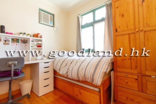 Sai Kung Mid-level Village House for Sale | Sea Greenery View, Minibus & Parking