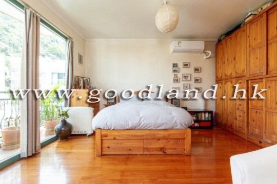 Sai Kung Mid-level Village House for Sale | Sea Greenery View, Minibus & Parking