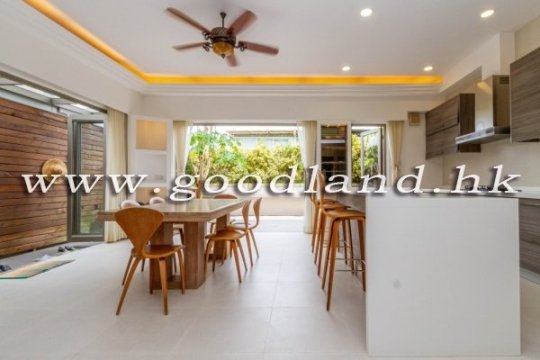 Sai Kung Two Storey House for Sale | Walk to Town, Sea View & Equipped Kitchen