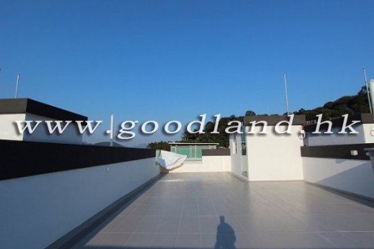【西貢開揚景觀村屋出售】連天台花園、綠意環繞及三房設計