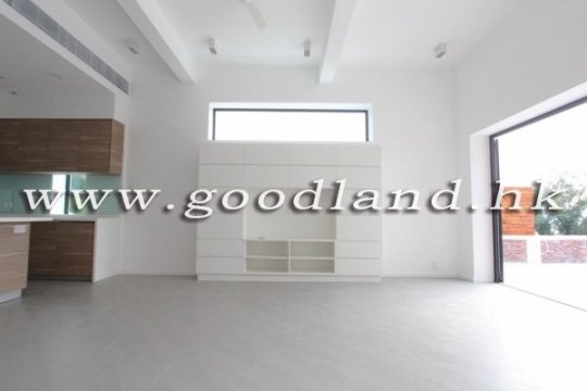 【西贡海景村屋出售】花园