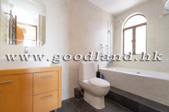 Sai Kung Village House for Sale | Sea View, Terrace for Bbq &amp; Easy Transport