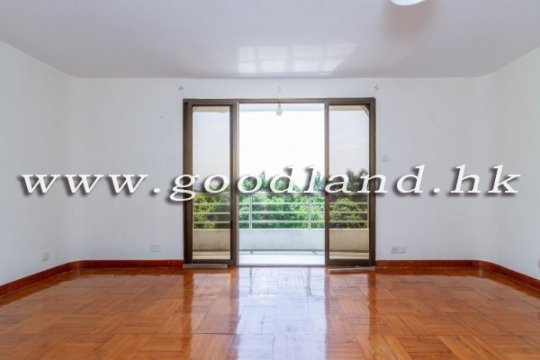 Sai Kung Village House for Sale | Sea View, Terrace for Bbq &amp; Easy Transport