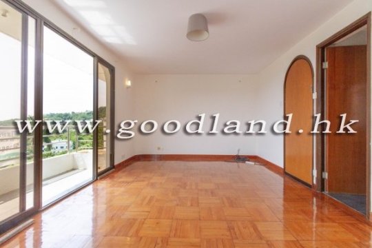 Sai Kung Village House for Sale | Sea View, Terrace for Bbq &amp; Easy Transport