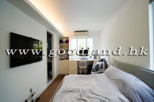 Sai Kung Village House for Sale | Renovated, Greenery View, Pool & 3 En-suites