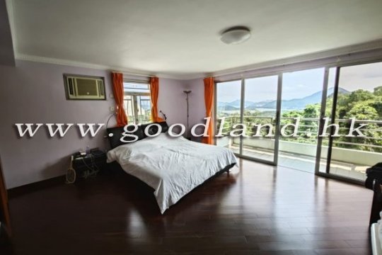 【Sai Kung House for Sale】Spansive 4-BR Home in Well-Managed Estate with Communal Pool