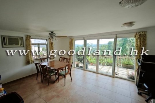 【Sai Kung House for Sale】Spansive 4-BR Home in Well-Managed Estate with Communal Pool