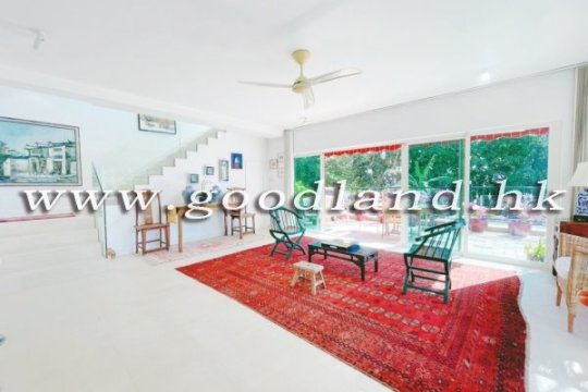 Sai Kung Village House for Sale | Sea and Greenery View, Front Yard &amp; 3 Bedrooms