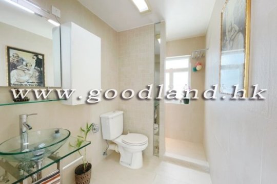 Sai Kung Village House for Sale | Sea and Greenery View, Front Yard &amp; 3 Bedrooms