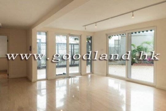 【西贡海景村屋出售】花园・屋苑泳池・泊车便利