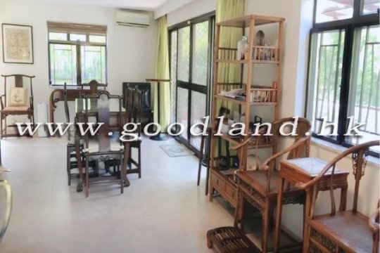 Sai Kung End-unit Detached House for Sale | Lawn Garden, Mountain and Greenery View
