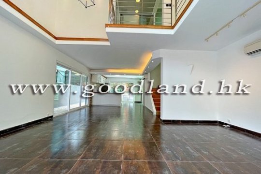 Sai Kung Detached House for Sale | Streamside Greenery, Huge Garden &amp; 3 En-suites