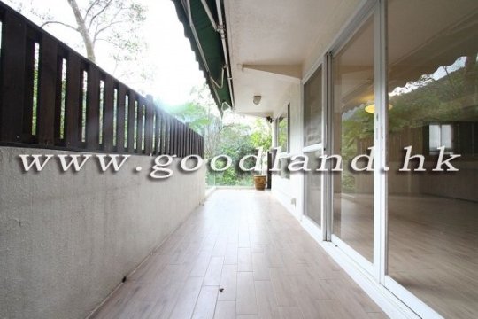 Sai Kung Lower Duplex Village House for Sale | Green View, Parking &amp; 3 Bedrooms