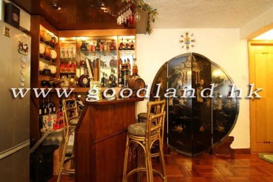 Sai Kung Village House for Sale | Deeded Parking, Front and Back Yards & 3 En-suites
