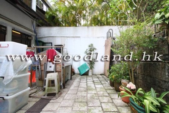 Sai Kung Village House for Sale | Deeded Parking, Front and Back Yards & 3 En-suites