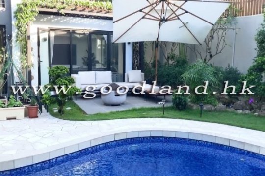 Sai Kung Detached House for Sale | Lawn Garden, Private Pool & Managed Complex