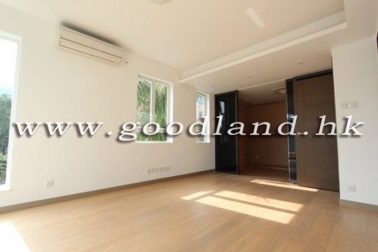 SAI KUNG Mid-Level Village House For Sale | Renovated, Sea and Greenery View