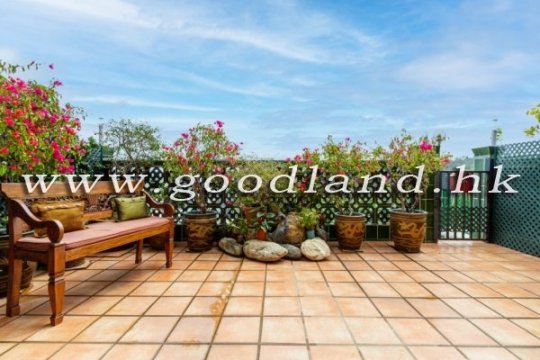 SAI KUNG Two-Storey Village House For Sale | Sea View Every Level &amp; Renovated