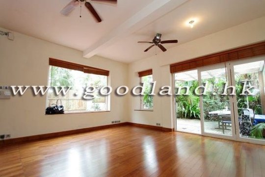 Convenient Transportation | Sai Kung Village House for Rent