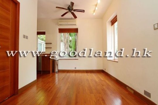 Convenient Transportation | Sai Kung Village House for Rent