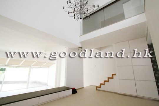 Sai Kung Villa for Sale with Garden & Pool | Hot Location