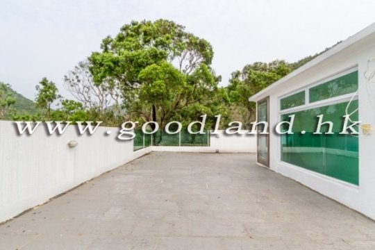 SAI KUNG Semi-Detached House For Rent | Big Garden & Greenery View