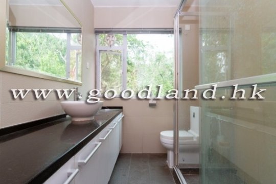 SAI KUNG Semi-Detached House For Rent | Big Garden & Greenery View