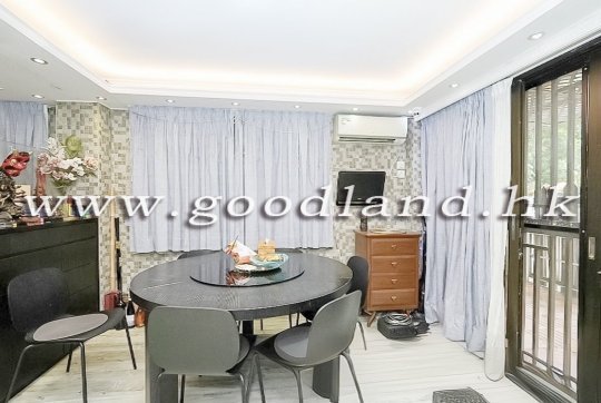 【Sai Kung Village House For Sale】3-BR 2-Suite Fenced Garden