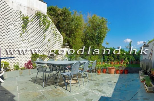 【Clear Water Bay Villa For Sale】Newly Renovated 3-BR (1 En-suite) Near MTR