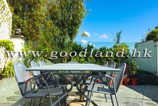【Clear Water Bay Villa For Sale】Newly Renovated 3-BR (1 En-suite) Near MTR