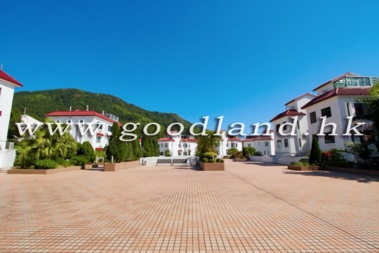 【Clear Water Bay Villa For Sale】3-BR (1 En-suite) Near MTR | Prime Location