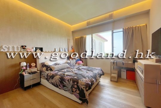 【Clear Water Bay Villa For Sale】3-BR (1 En-suite) Near MTR | Prime Location