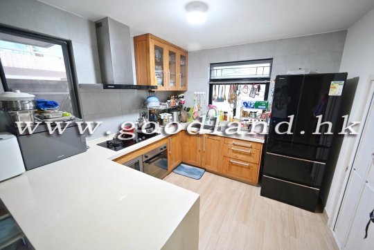 【Sai Kung Sea View Village House】3-BR (1 En-suite) For Sale | Coastal Living