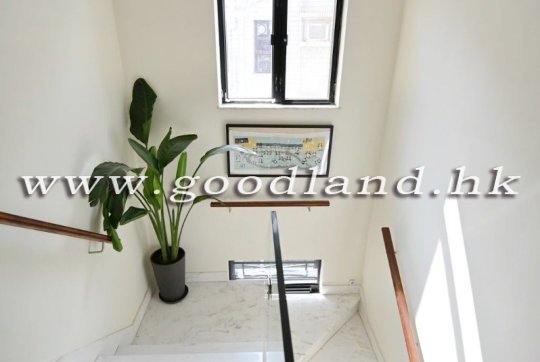 【Sai Kung Sea View Village House】3-BR (1 En-suite) For Sale | Coastal Living