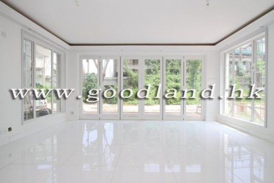 Sai Kung Sea View Village House for Sale