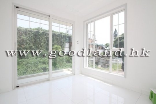 Sai Kung Sea View Village House for Sale
