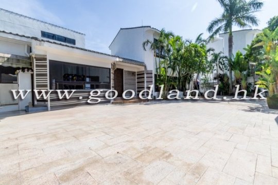 SAI KUNG Prestigious Luxury Villa with Private Pool For Sale