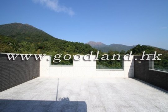 【Sai Kung Fully Detached House For Sale】Rare 4-BR (2 En-Suites) | Quiet & Private