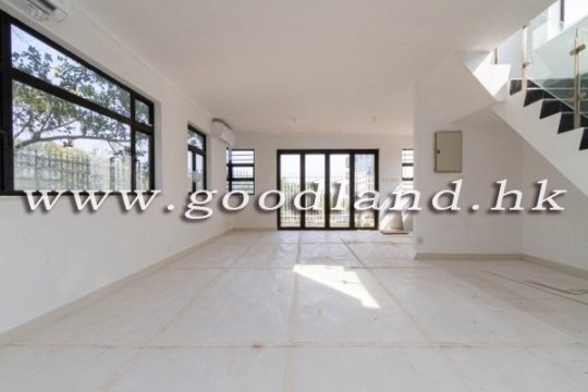 Sai Kung Village House for Sale | Fully Detached, Greenery and Sea View, 4 En-suites
