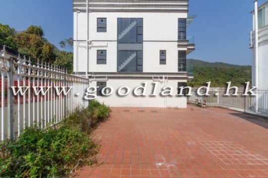 Sai Kung Village House for Sale | Fully Detached, Greenery and Sea View, 4 En-suites
