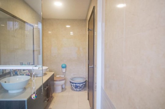 Clear Water Bay Garden House For Sale