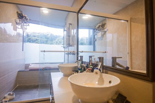 Clear Water Bay Garden House For Sale