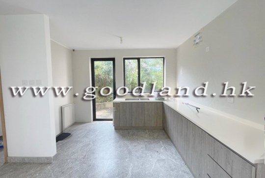 【Sai Kung Village House For Sale】Tasteful 4-BR Dual Suites | Open View & Quiet