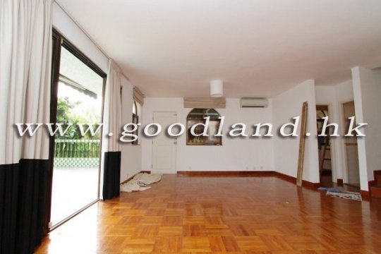 CLEAR WATER BAY 5-Bedroom Village House with Private Pool For Rent