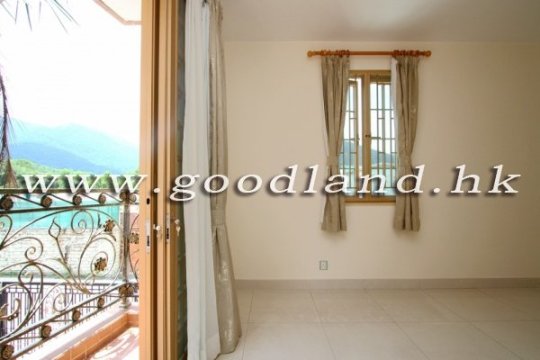 Sai Kung Lower Duplex for Sale | Managed Complex, Spacious Layout & 4 Bedrooms