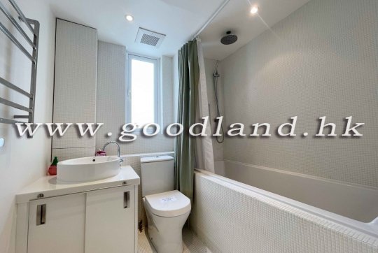 【Hebe Villa for Sale】4-BR Detached House with Pool