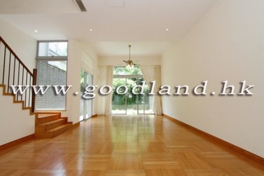 Sai Kung Managed Estate House For Sale