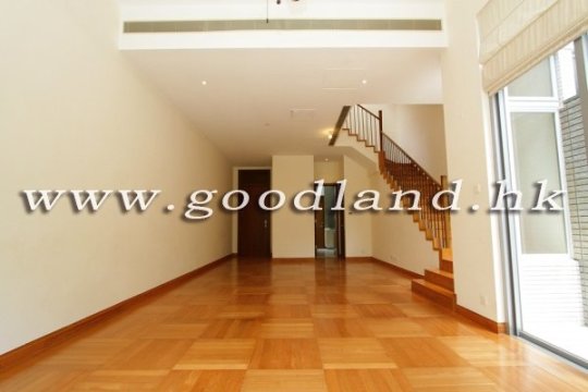 Sai Kung Managed Estate House For Sale